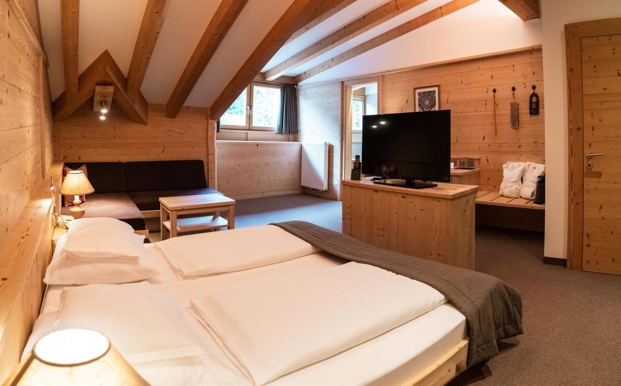 Hotel Arnaria Ortisei Exterior photo